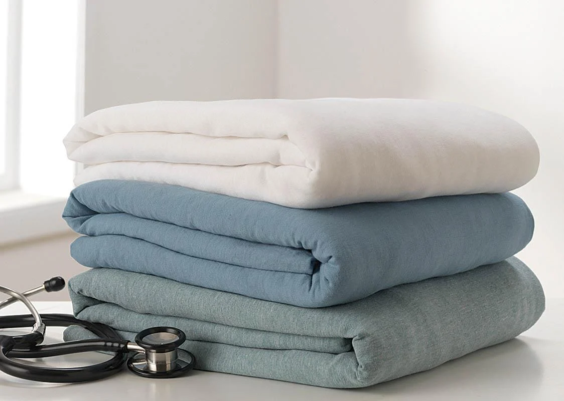 What color is the hem thread on the Medline Soft Fit sheet?